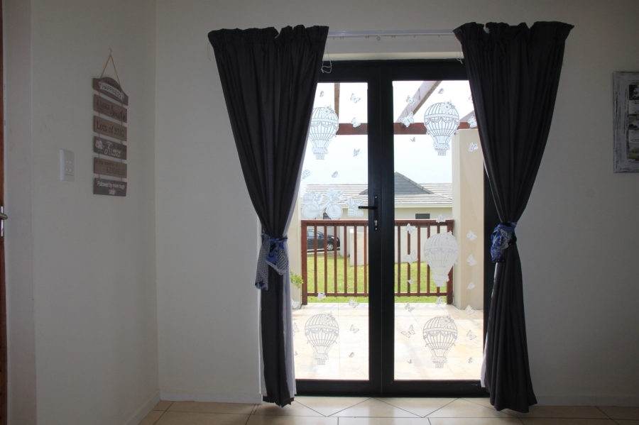 To Let 2 Bedroom Property for Rent in Kidds Beach Eastern Cape